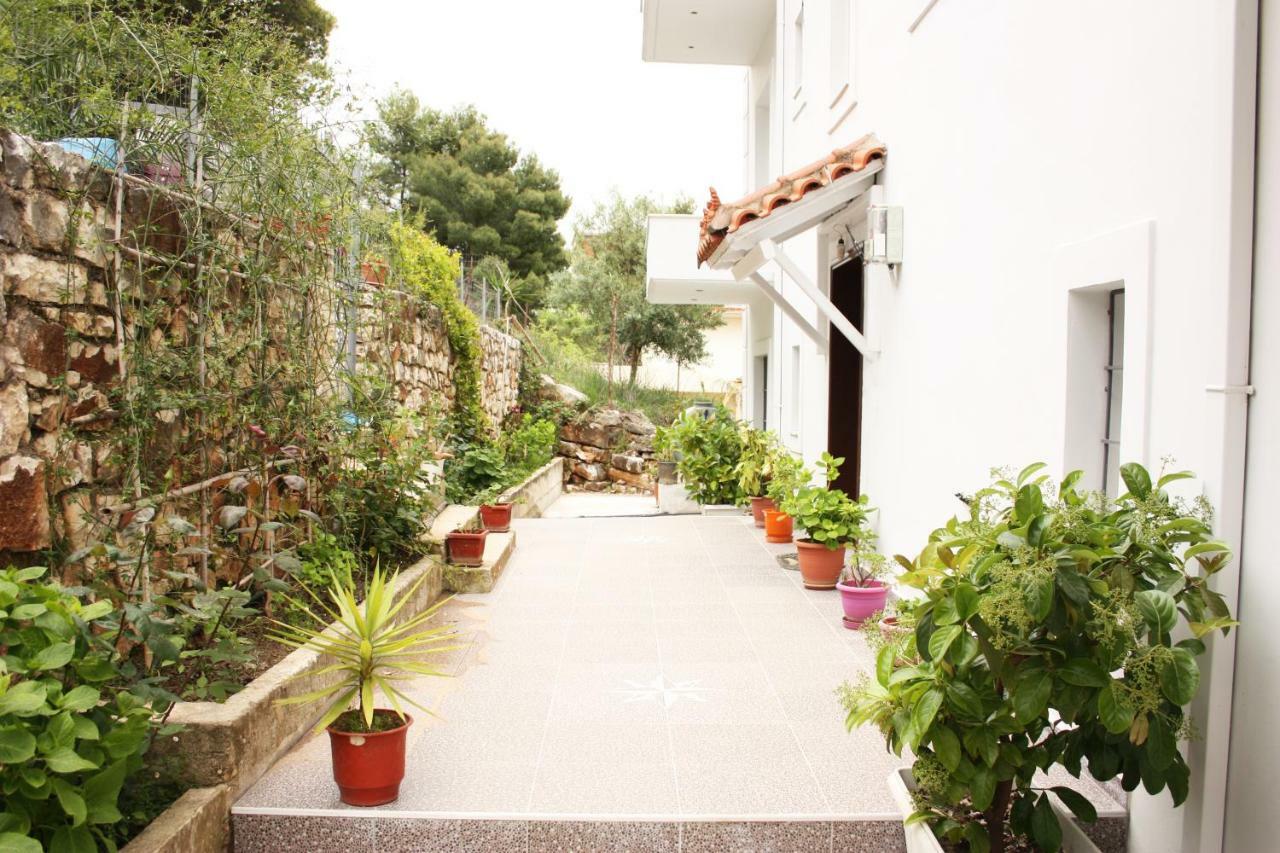 Alexandra'S Apartments Saranda Zewnętrze zdjęcie