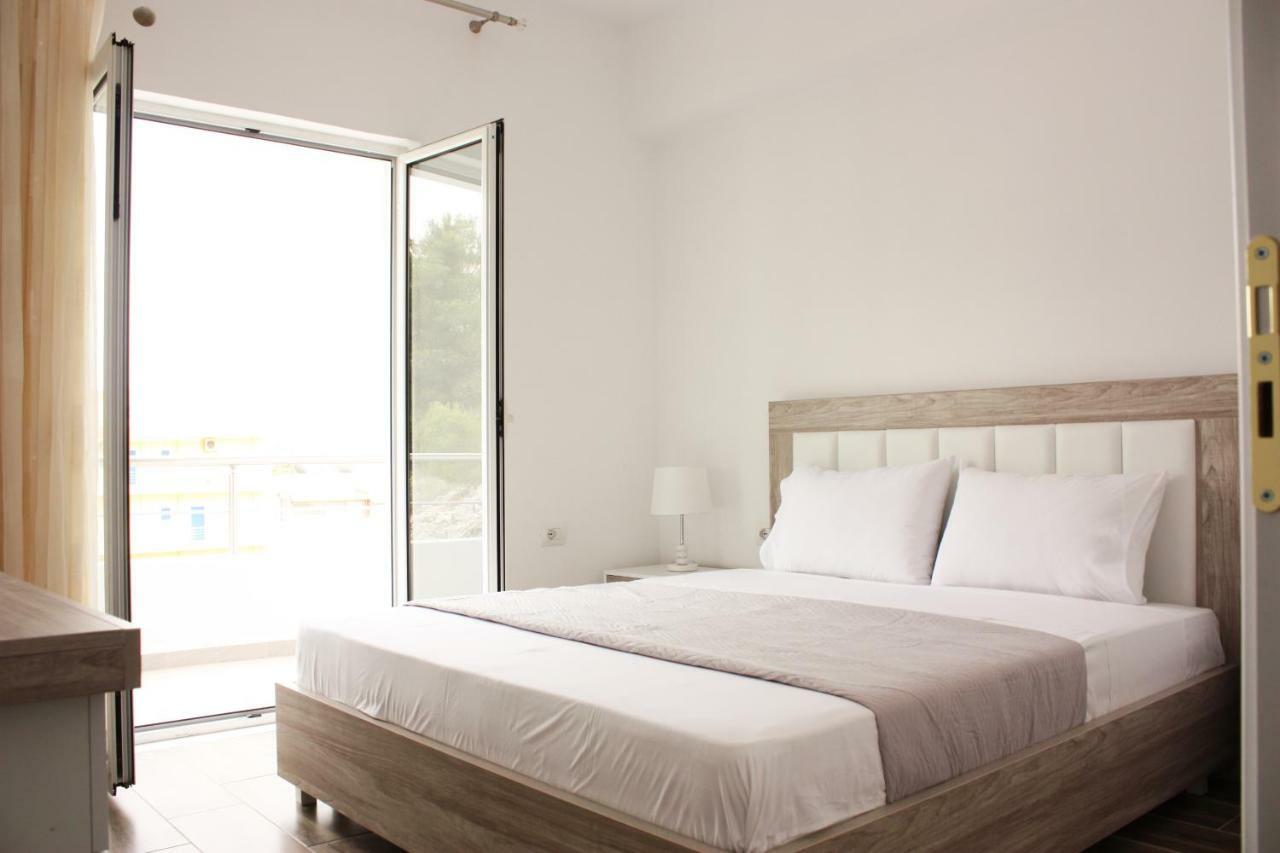 Alexandra'S Apartments Saranda Zewnętrze zdjęcie