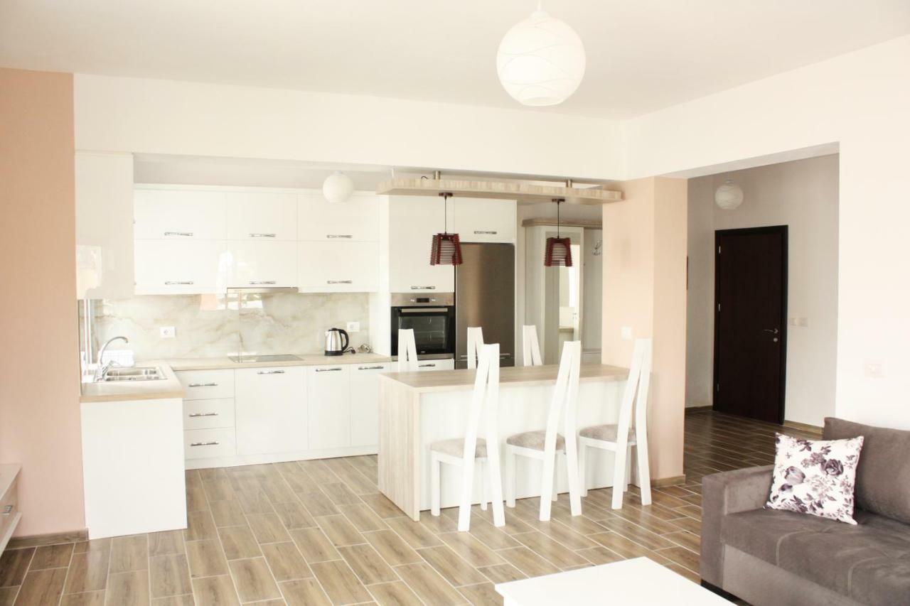 Alexandra'S Apartments Saranda Zewnętrze zdjęcie