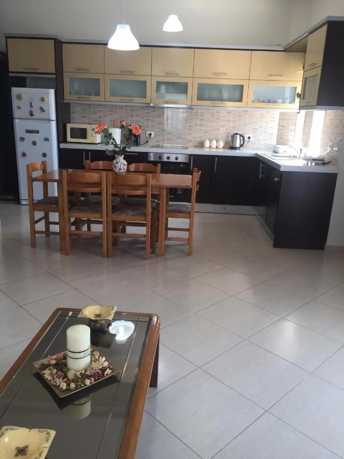 Alexandra'S Apartments Saranda Zewnętrze zdjęcie
