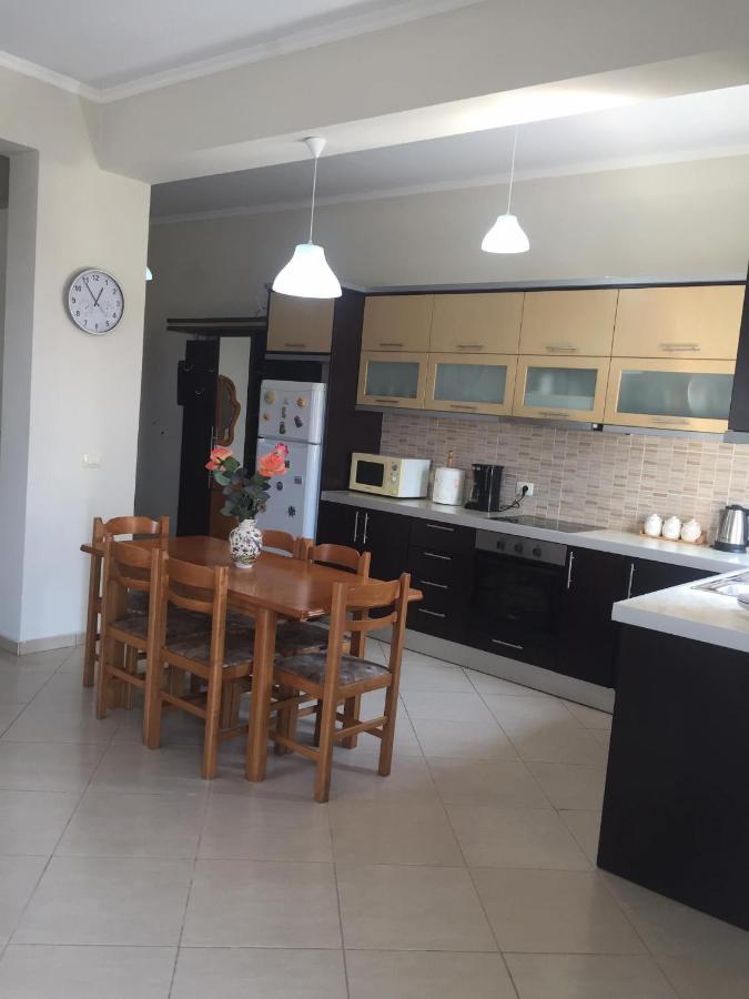 Alexandra'S Apartments Saranda Zewnętrze zdjęcie