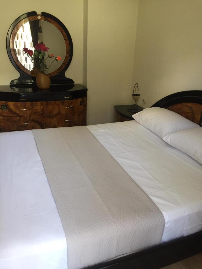 Alexandra'S Apartments Saranda Zewnętrze zdjęcie